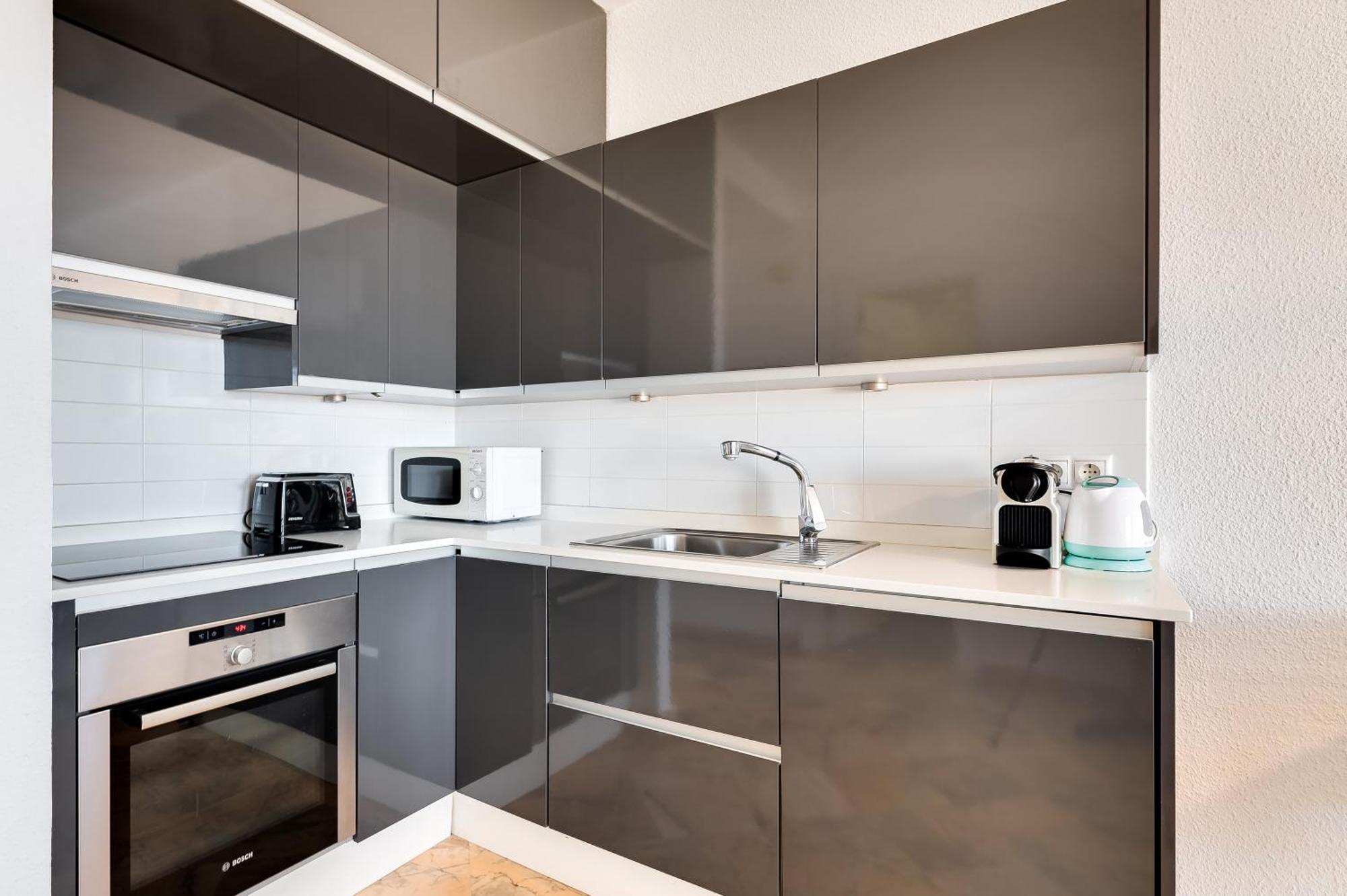 Front Line Beach Studio Apartment Marbella Eksteriør bilde